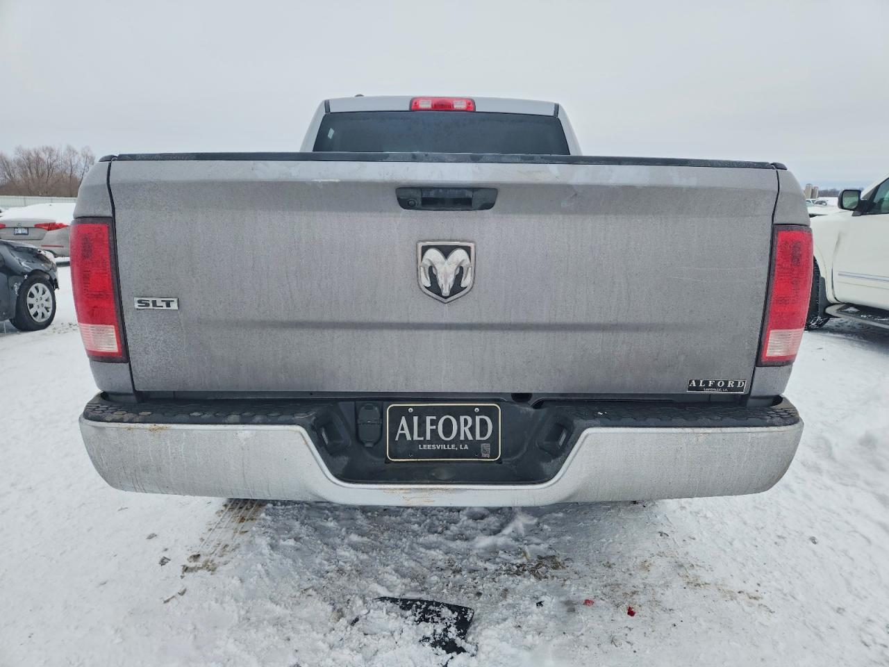 2024 RAM 1500 CLASSIC SLT photo 6
