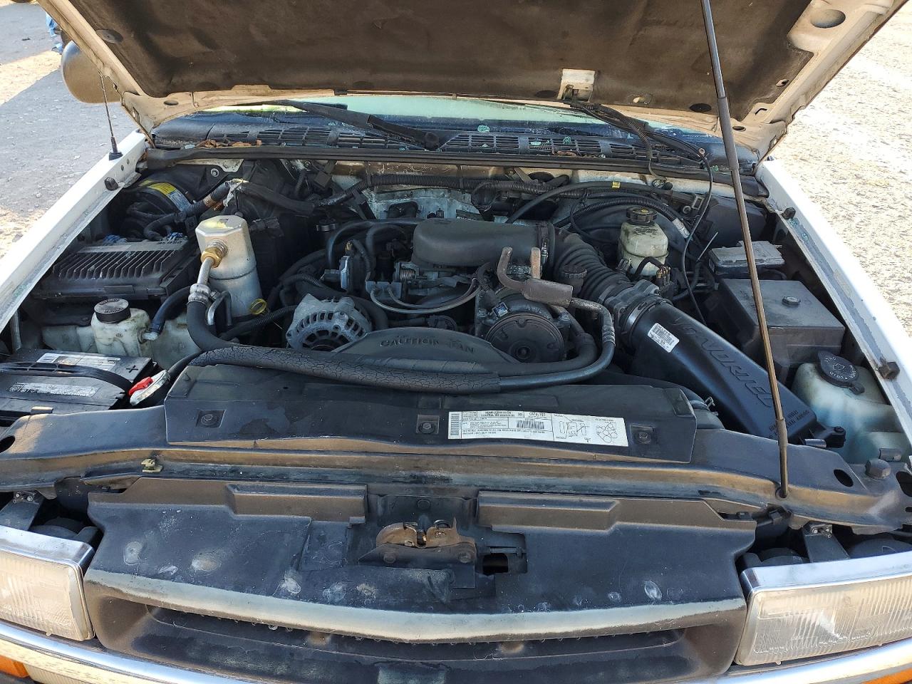 2000 CHEVROLET S TRUCK S10 photo 11