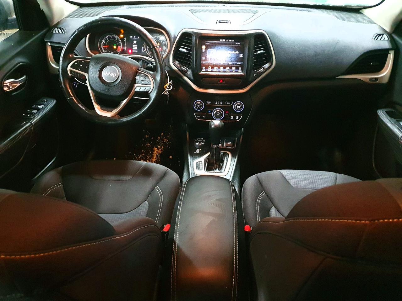 2015 JEEP CHEROKEE LATITUDE photo 8