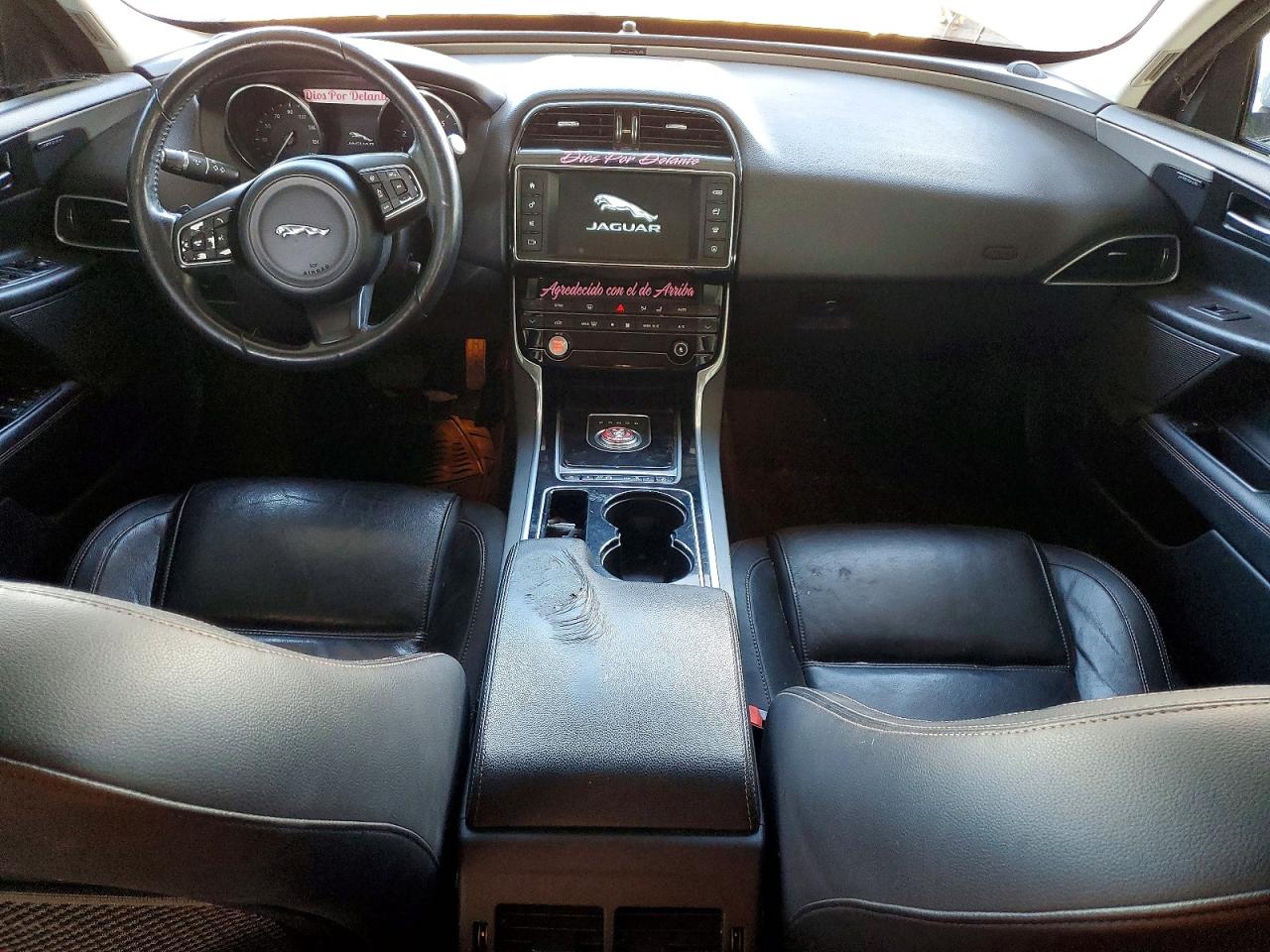 2017 JAGUAR XE PRESTIGE photo 8