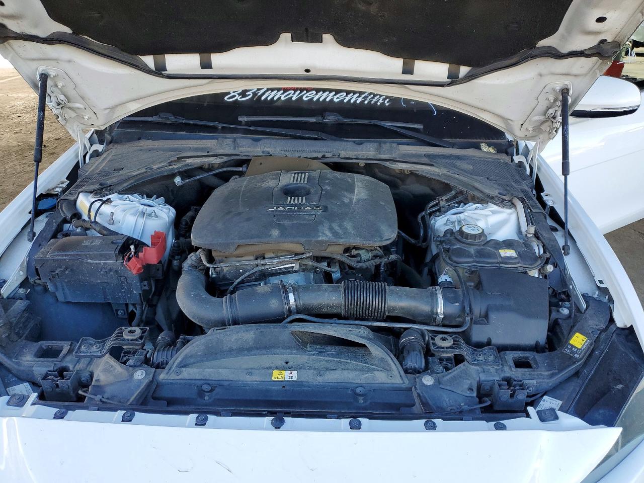 2017 JAGUAR XE PRESTIGE photo 11