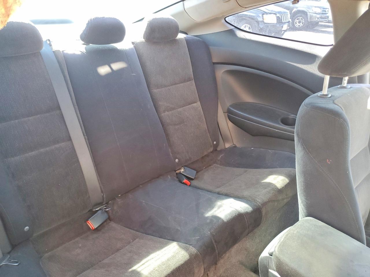 2010 HONDA ACCORD LX photo 28