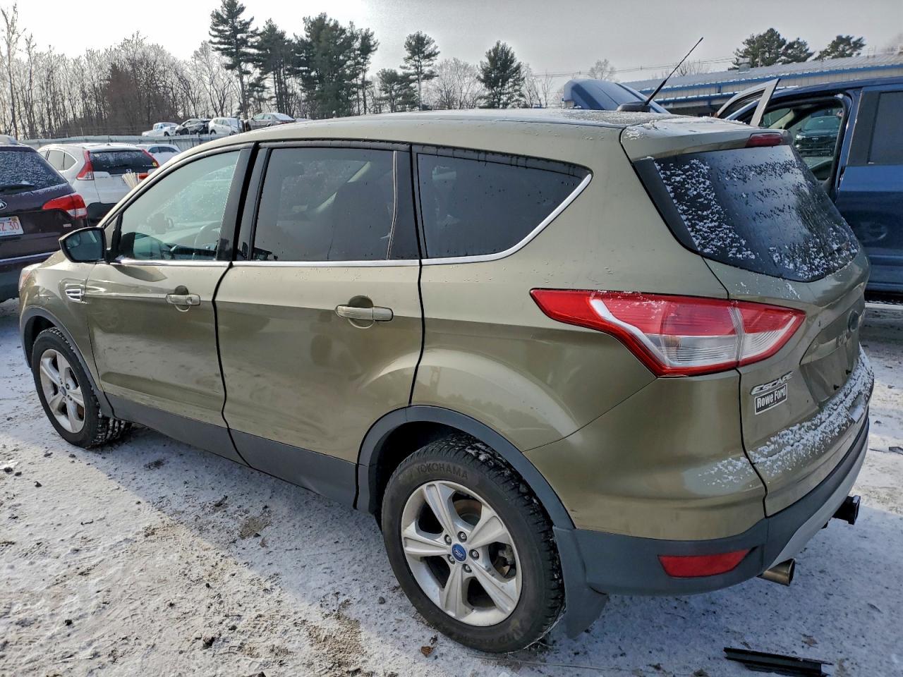 2013 FORD ESCAPE SE photo 2