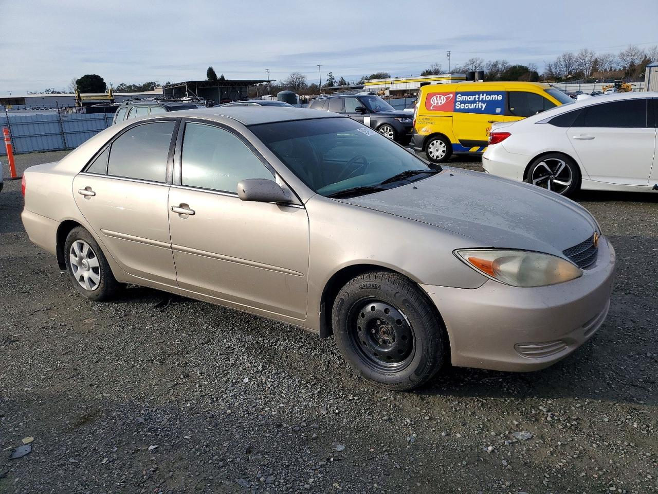 2003 TOYOTA CAMRY LE photo 4