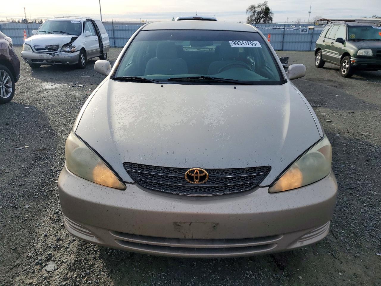 2003 TOYOTA CAMRY LE photo 5