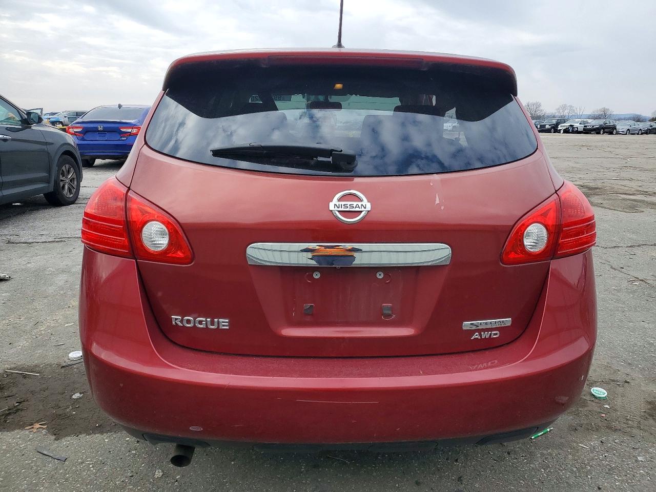 2013 NISSAN ROGUE S photo 6