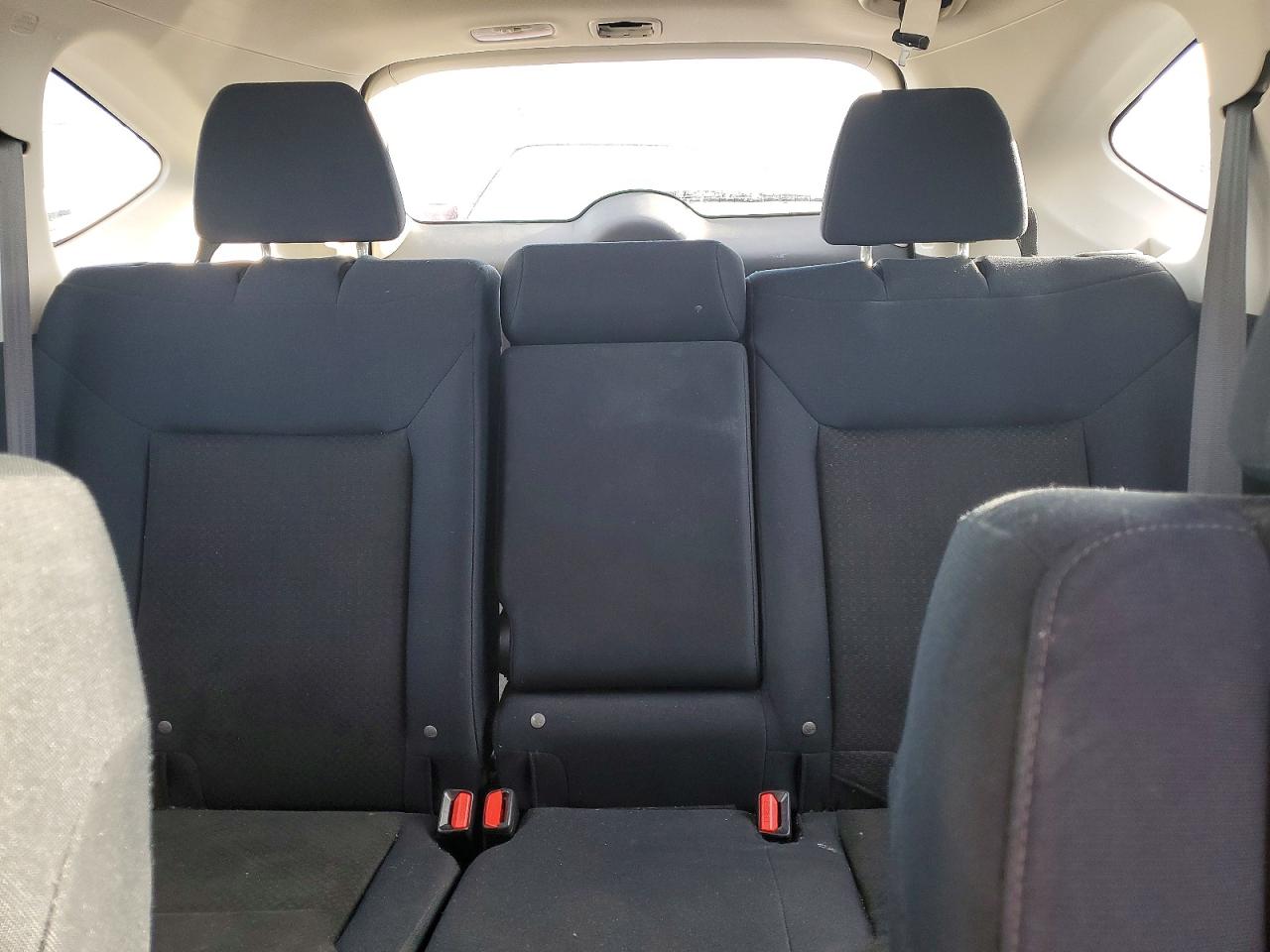 2015 HONDA CR-V LX photo 10