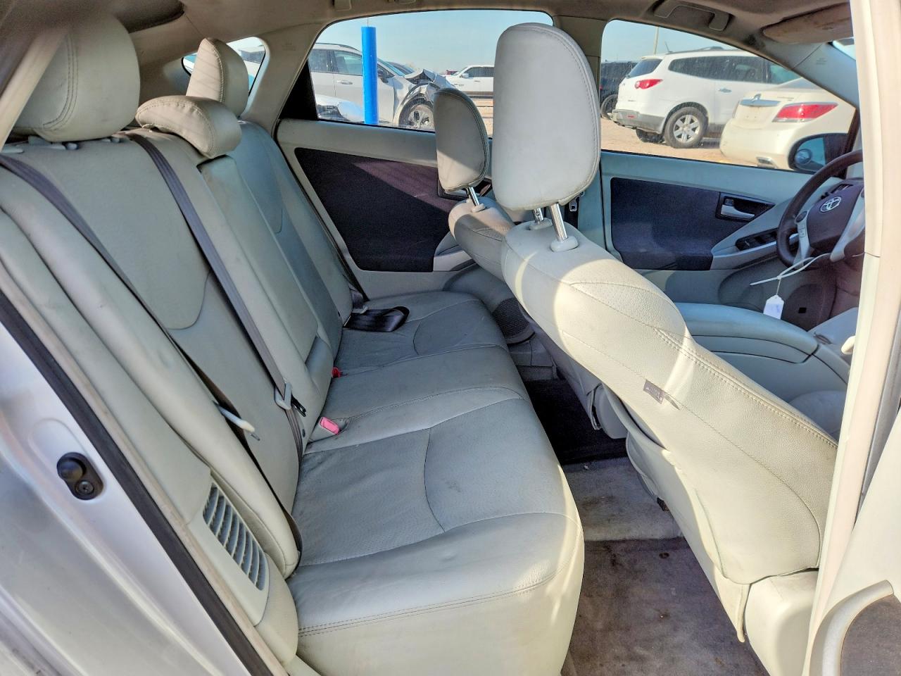 2011 TOYOTA PRIUS photo 19