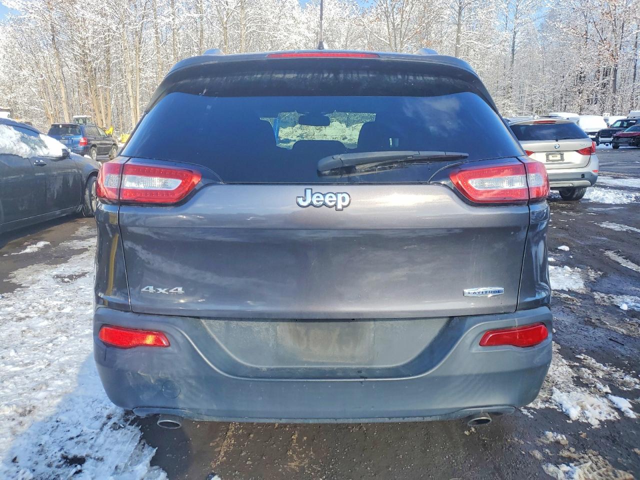 2014 JEEP CHEROKEE LATITUDE photo 6