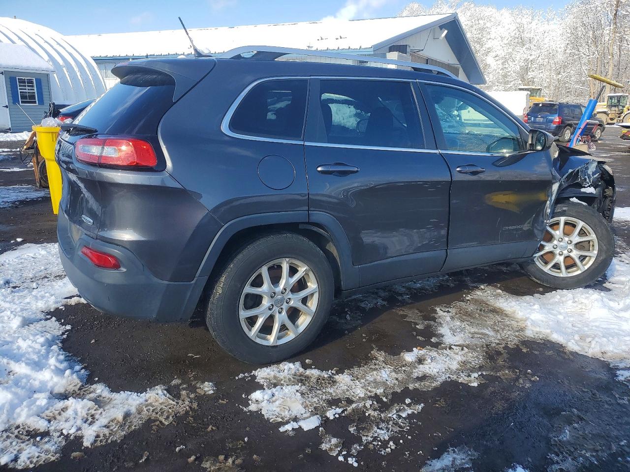 2014 JEEP CHEROKEE LATITUDE photo 3