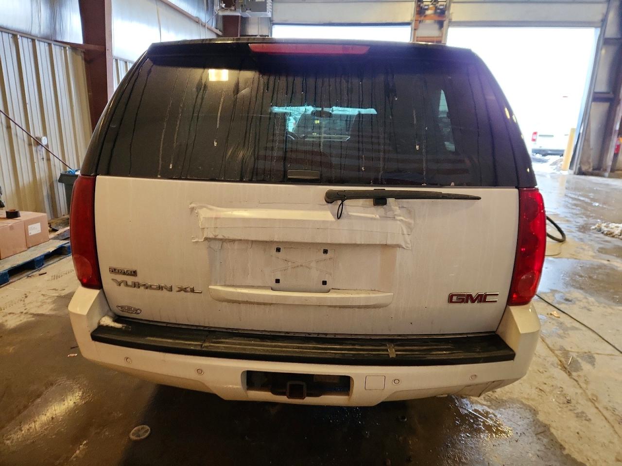 2007 GMC YUKON XL K1500 photo 6