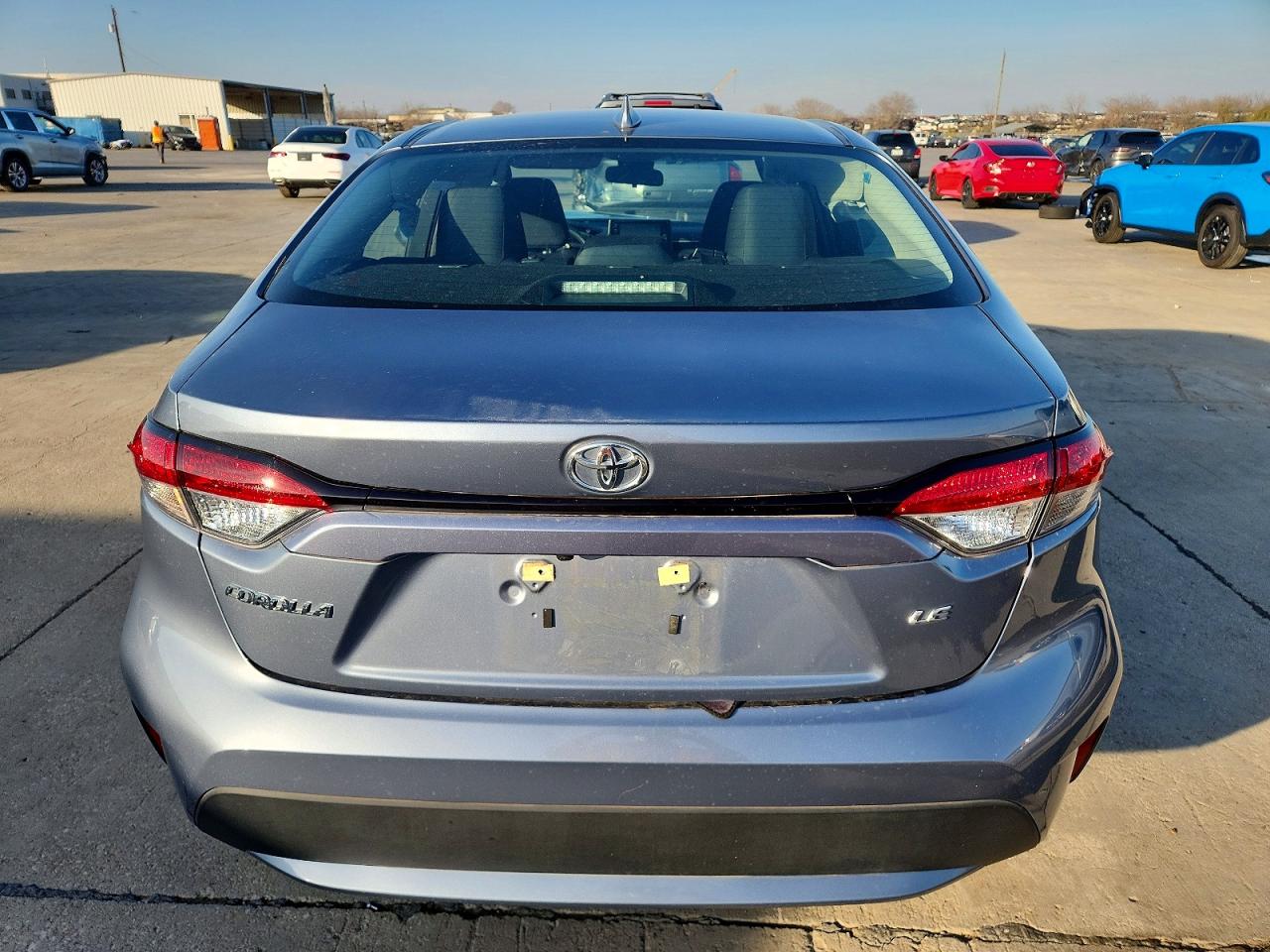 2022 TOYOTA COROLLA LE photo 6