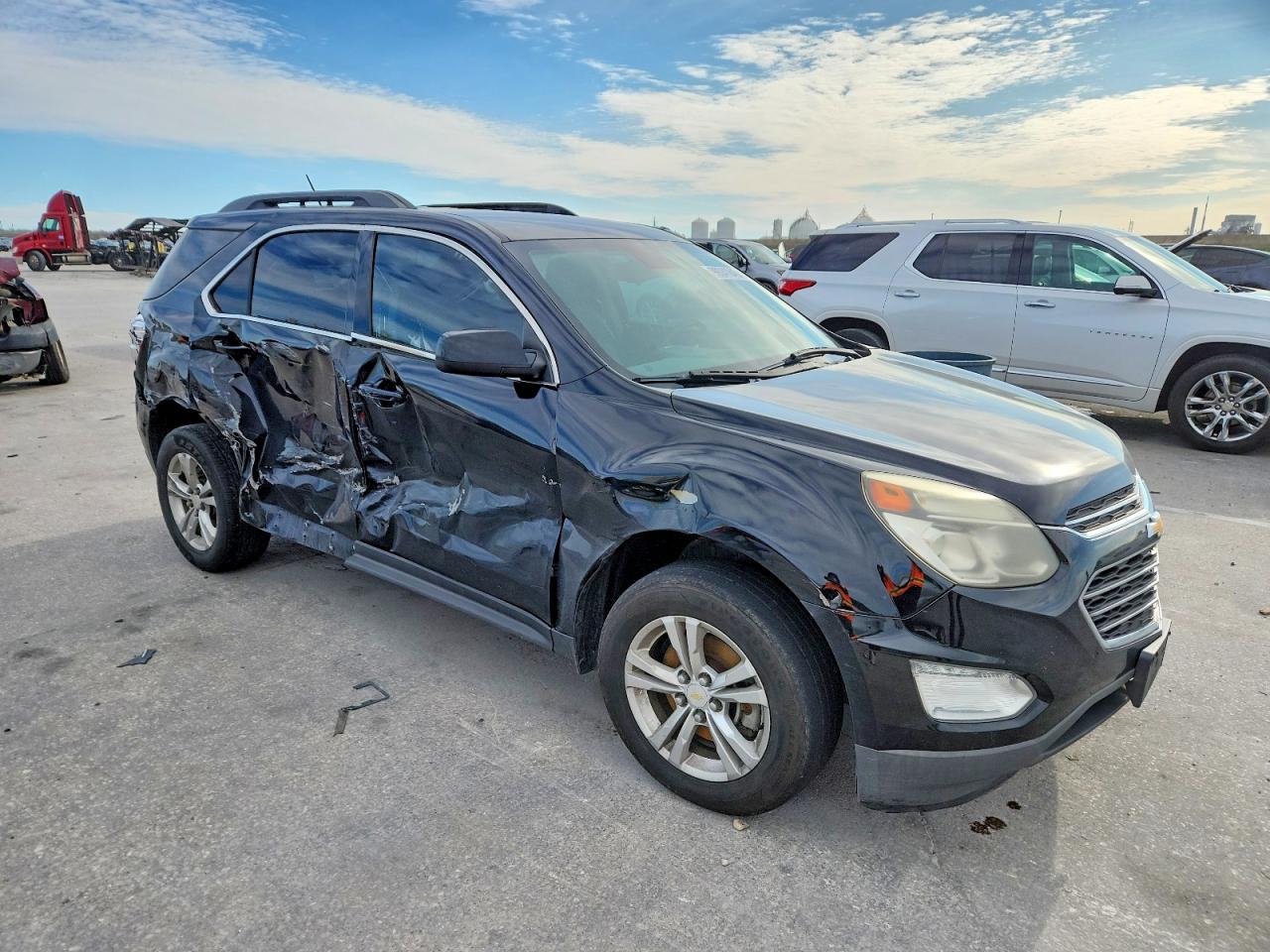 2016 CHEVROLET EQUINOX LT photo 4