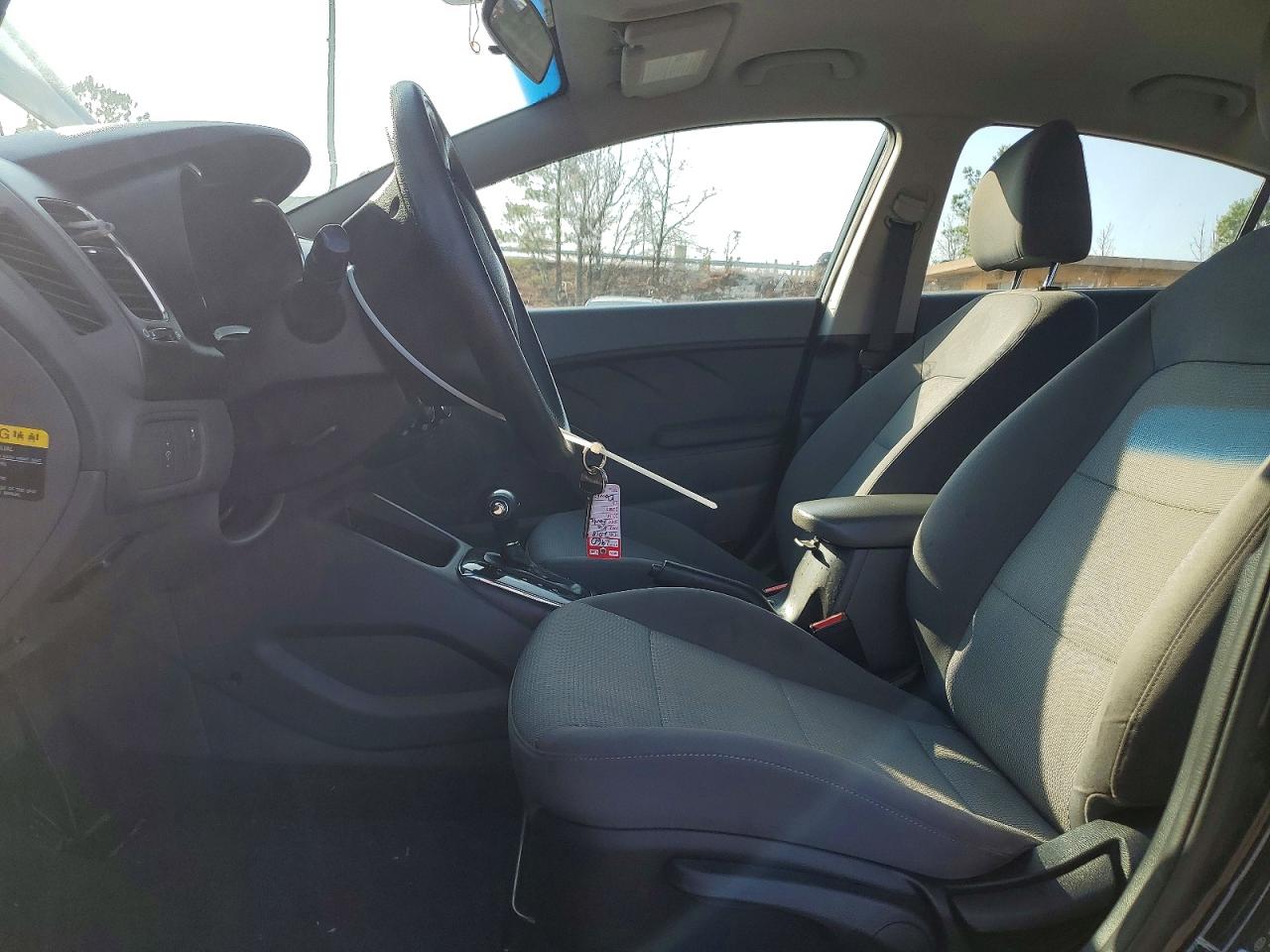 2018 KIA FORTE LX photo 13