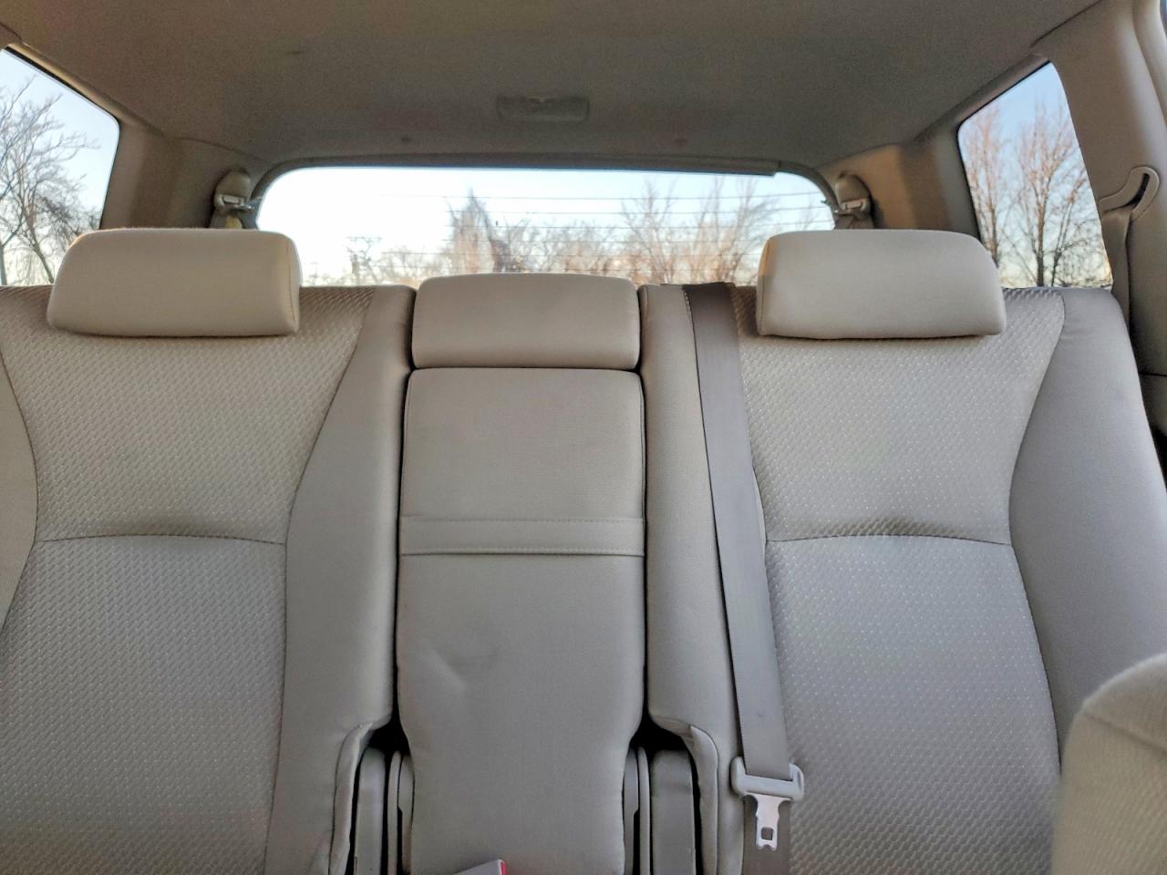 2004 TOYOTA HIGHLANDER photo 10