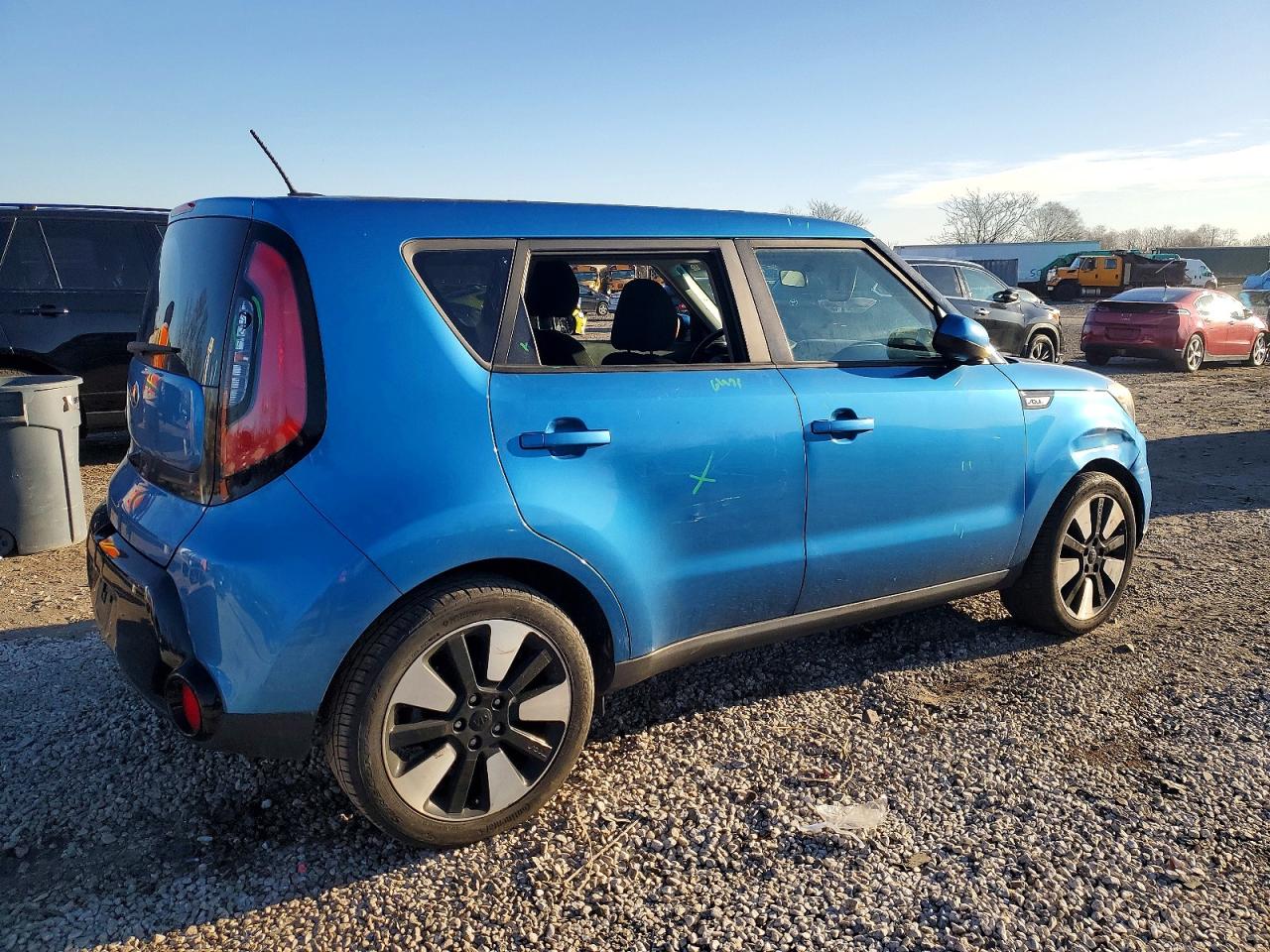 2016 KIA SOUL + photo 3