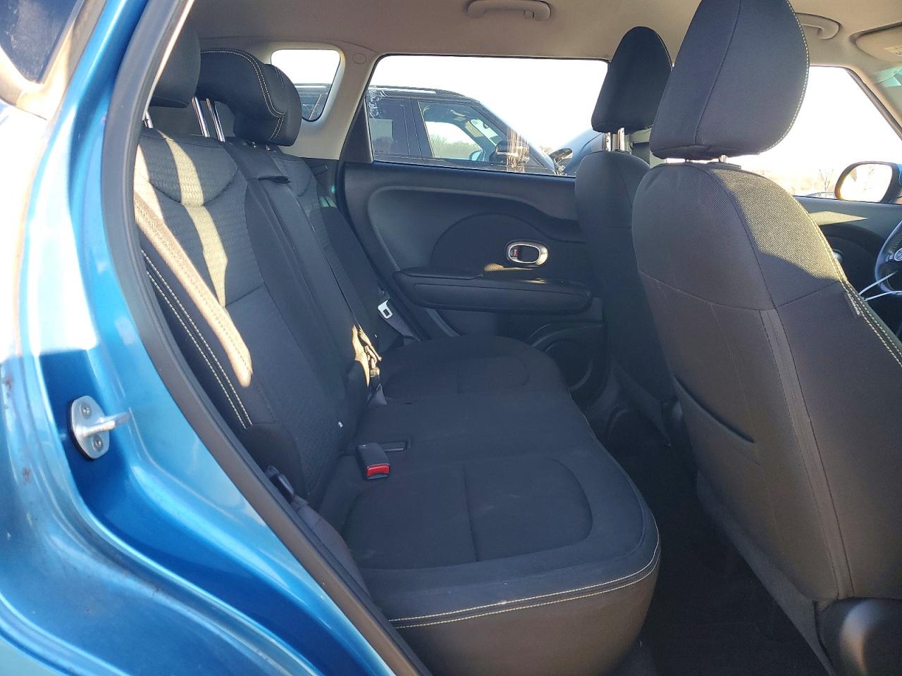 2016 KIA SOUL + photo 10