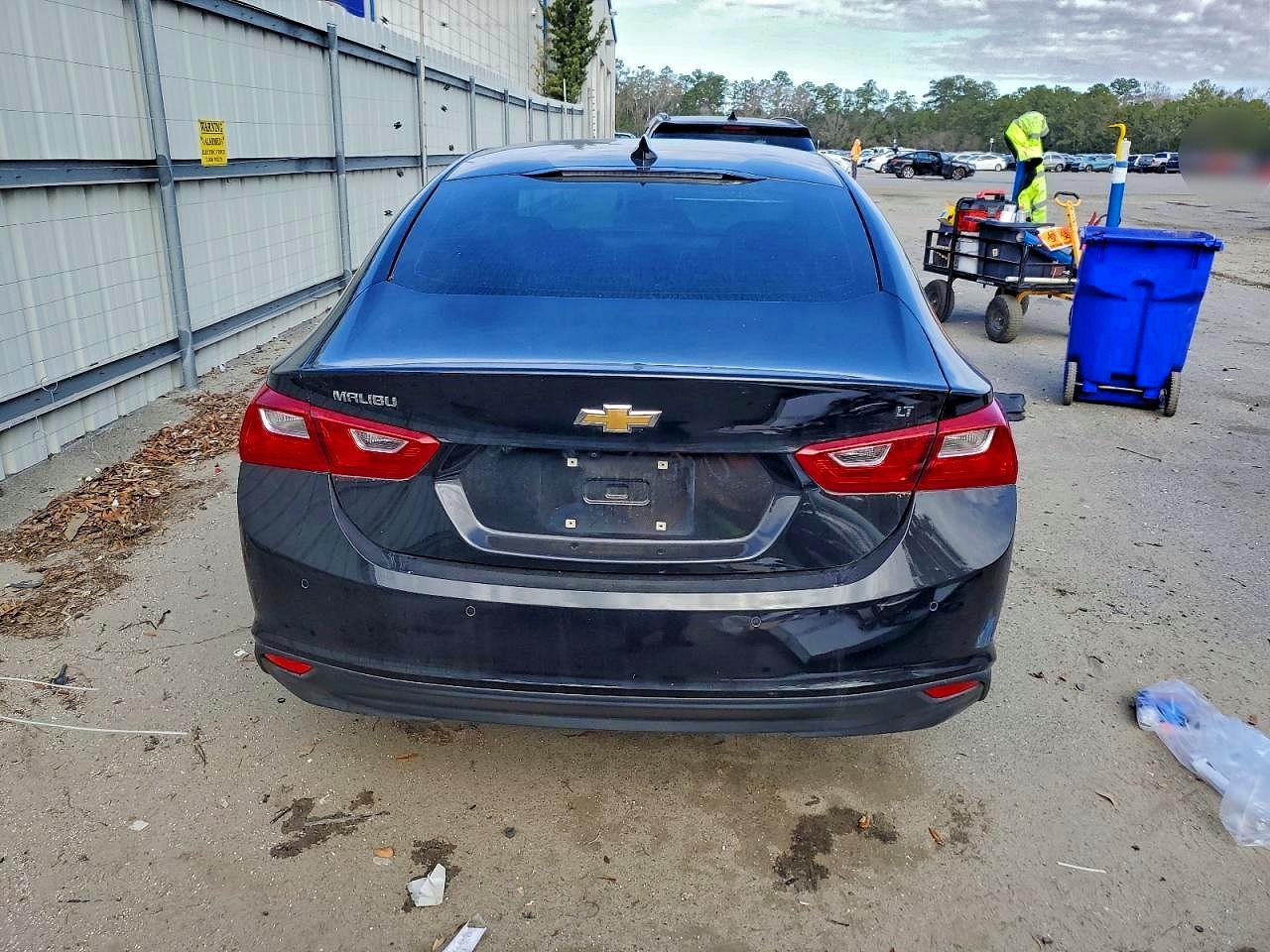 2024 CHEVROLET MALIBU LT photo 6