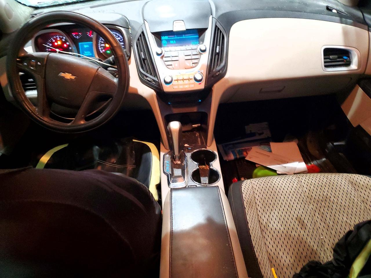 2010 CHEVROLET EQUINOX LS photo 8