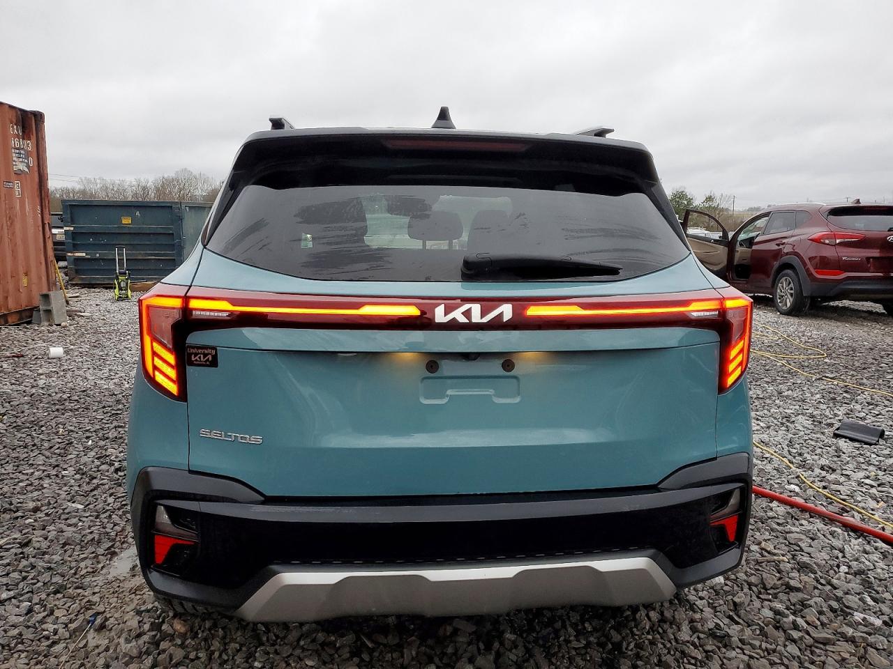 2025 KIA SELTOS S photo 11