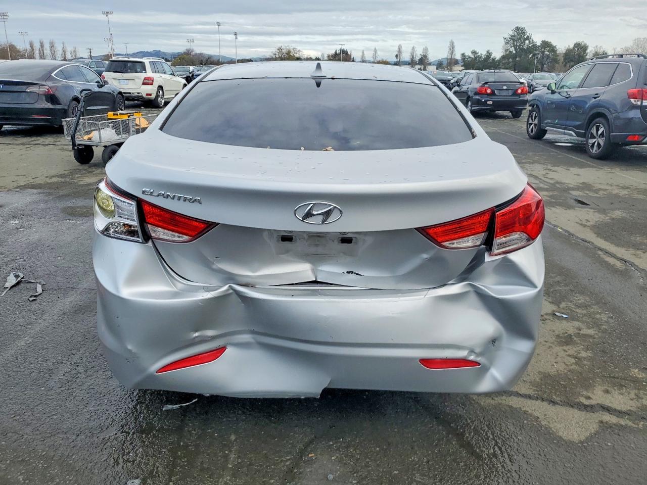 2013 HYUNDAI ELANTRA GLS photo 6