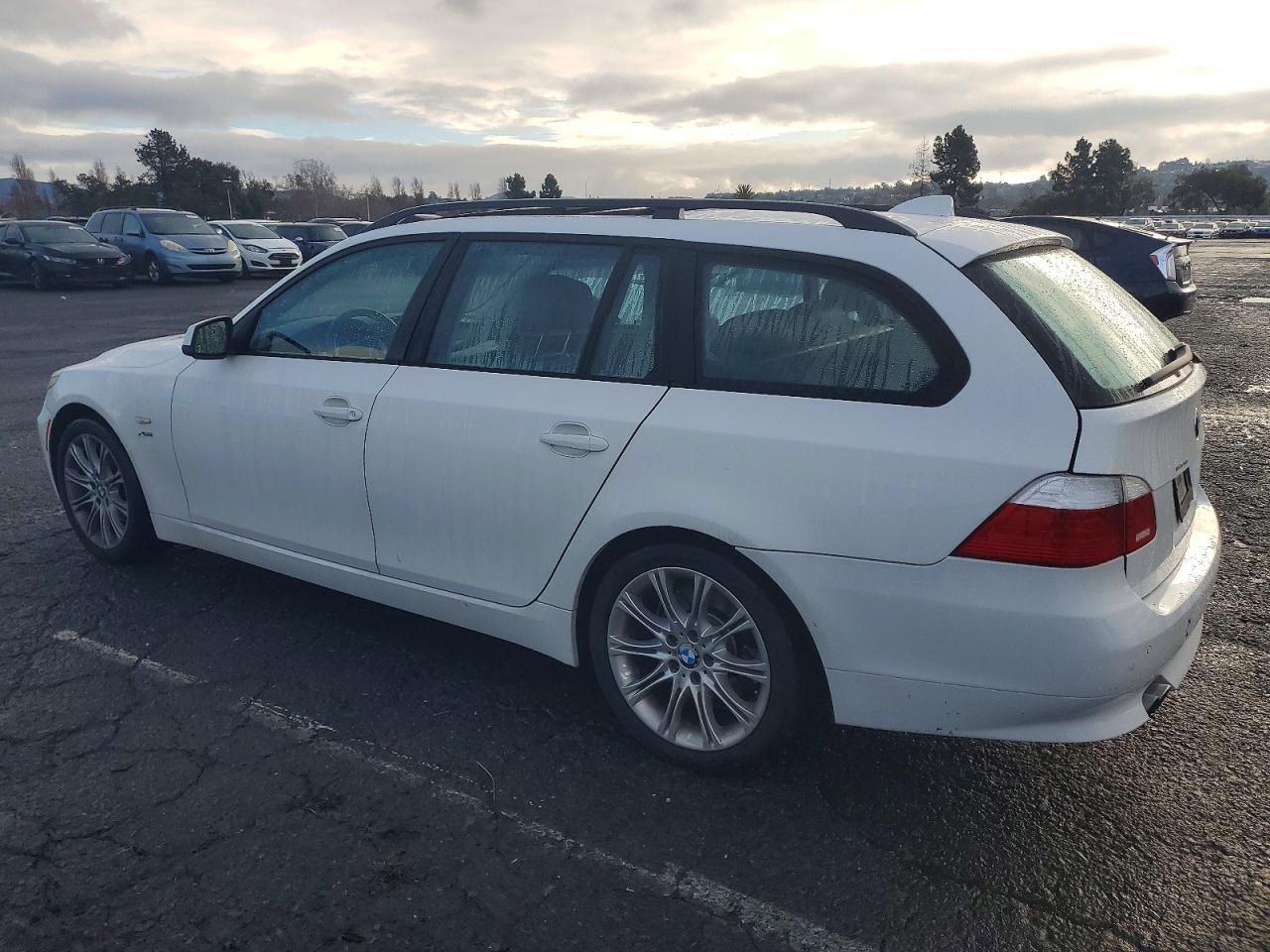 2010 BMW 535 XI photo 2