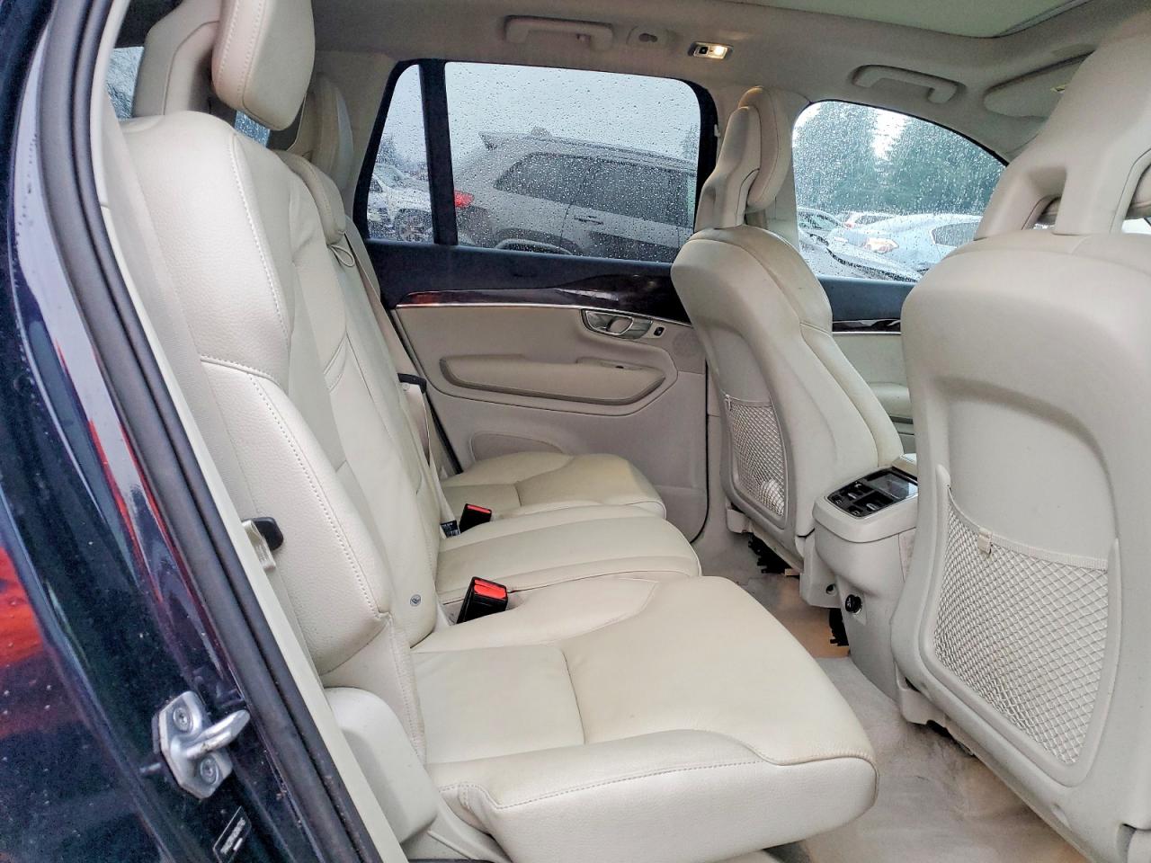 2016 VOLVO XC90 T6 photo 21