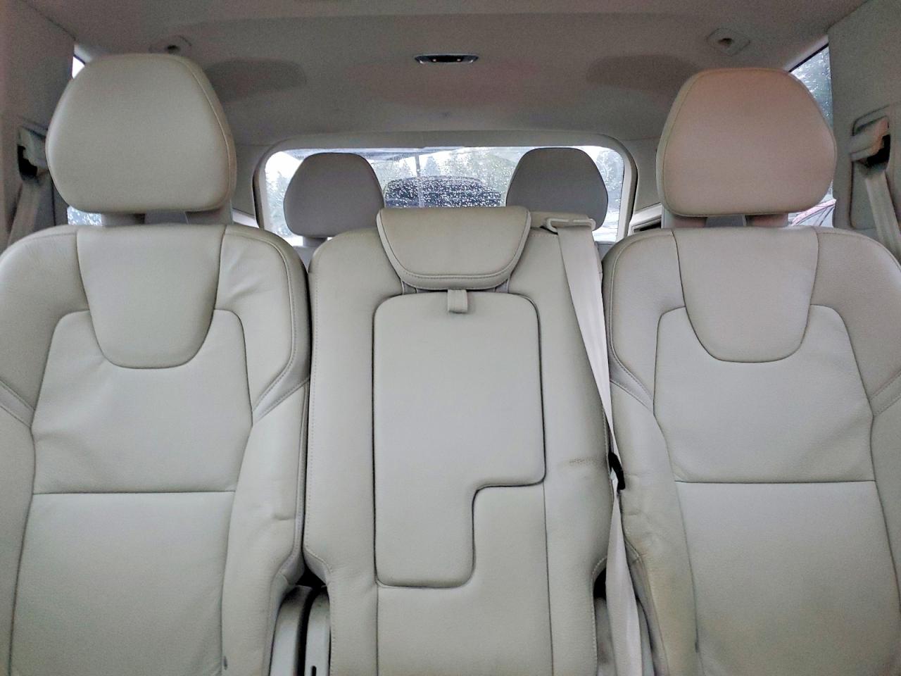 2016 VOLVO XC90 T6 photo 19