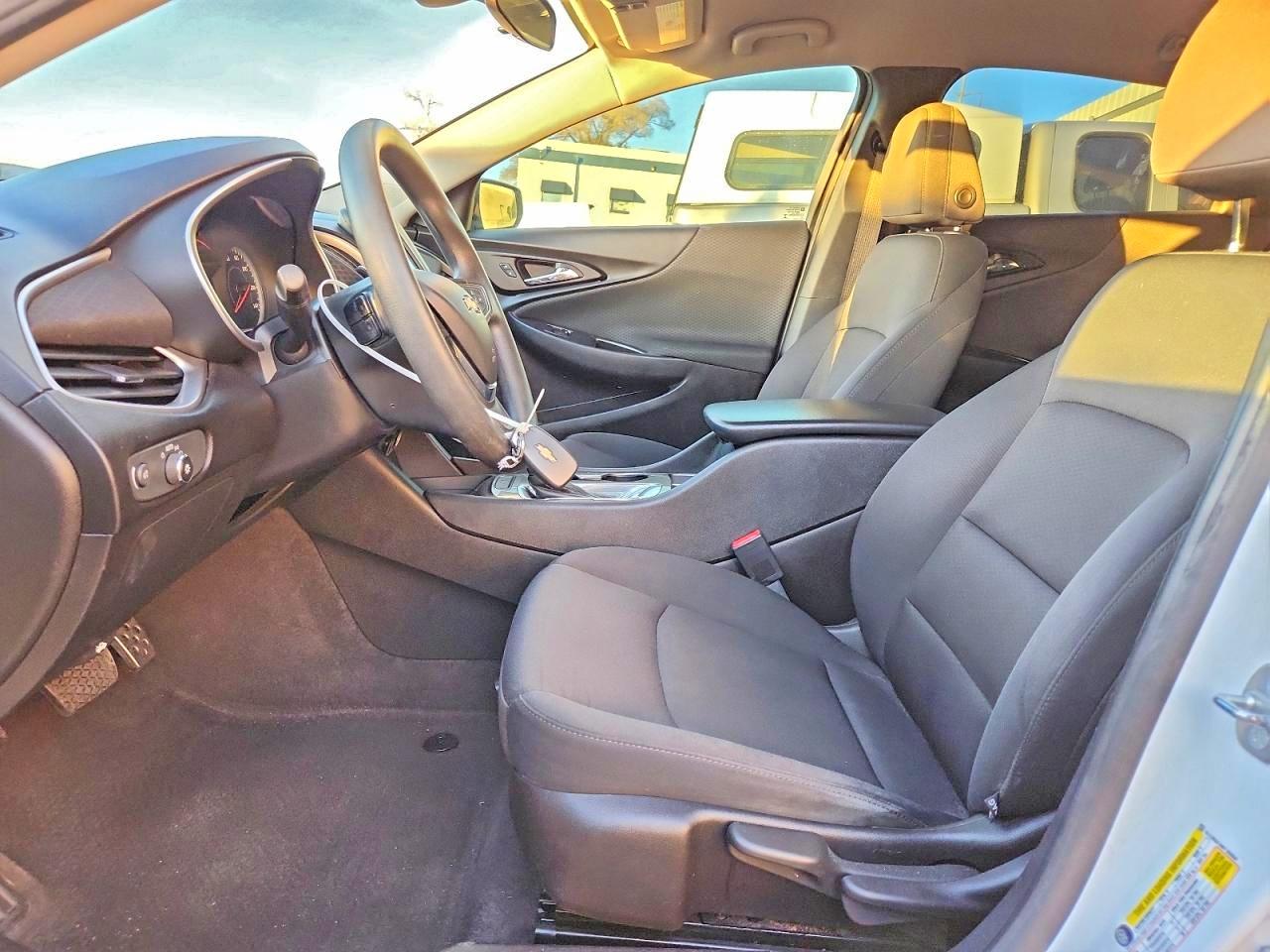 2017 CHEVROLET MALIBU LS photo 7