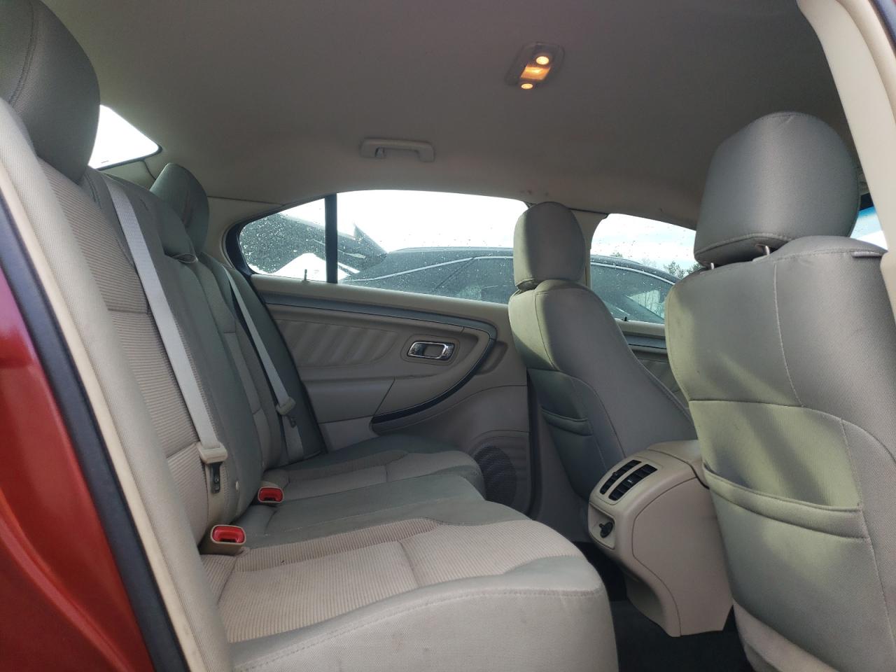 2014 FORD TAURUS SEL photo 10