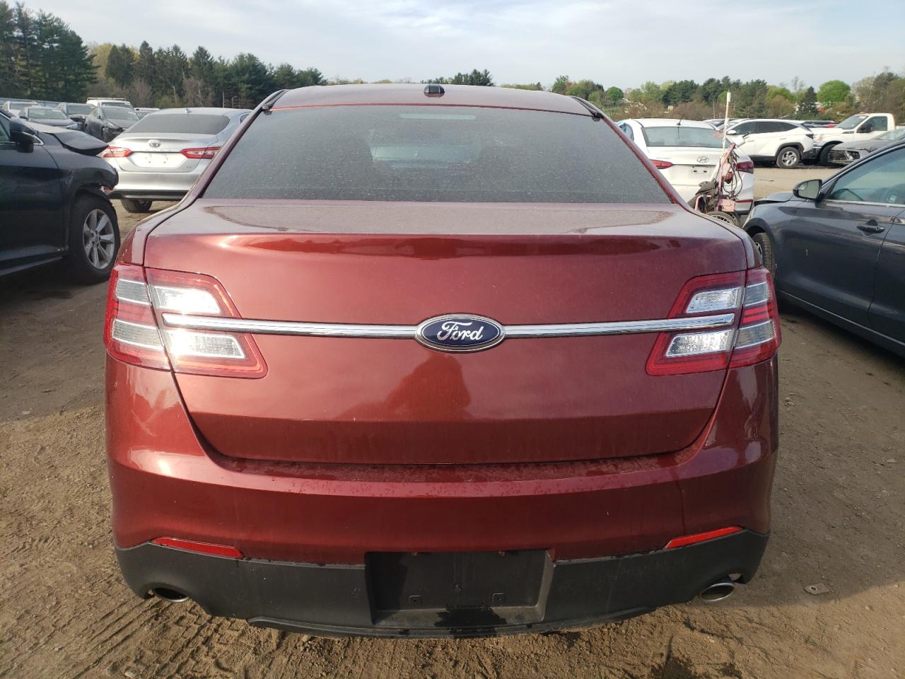 2014 FORD TAURUS SEL photo 6