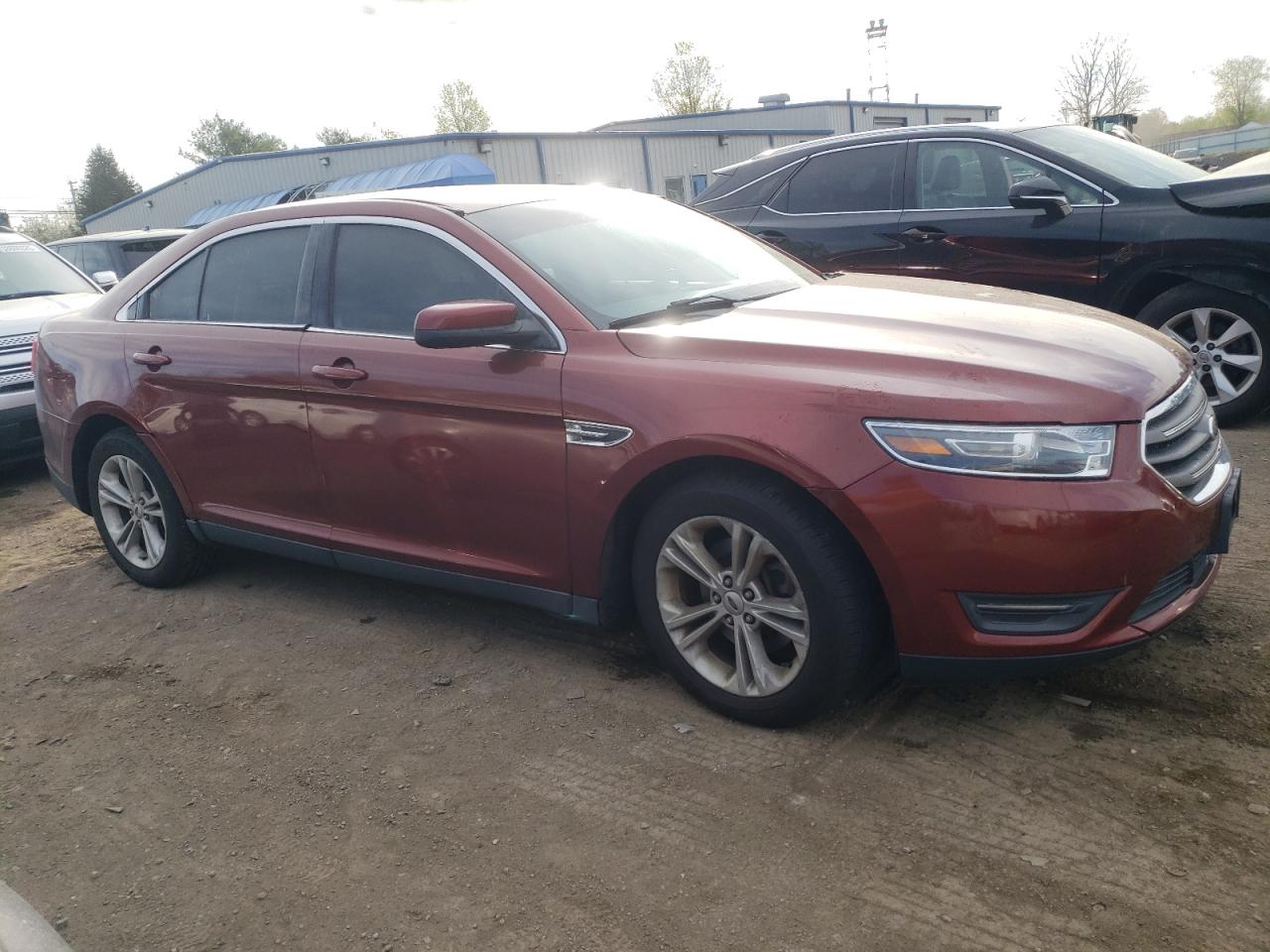 2014 FORD TAURUS SEL photo 4