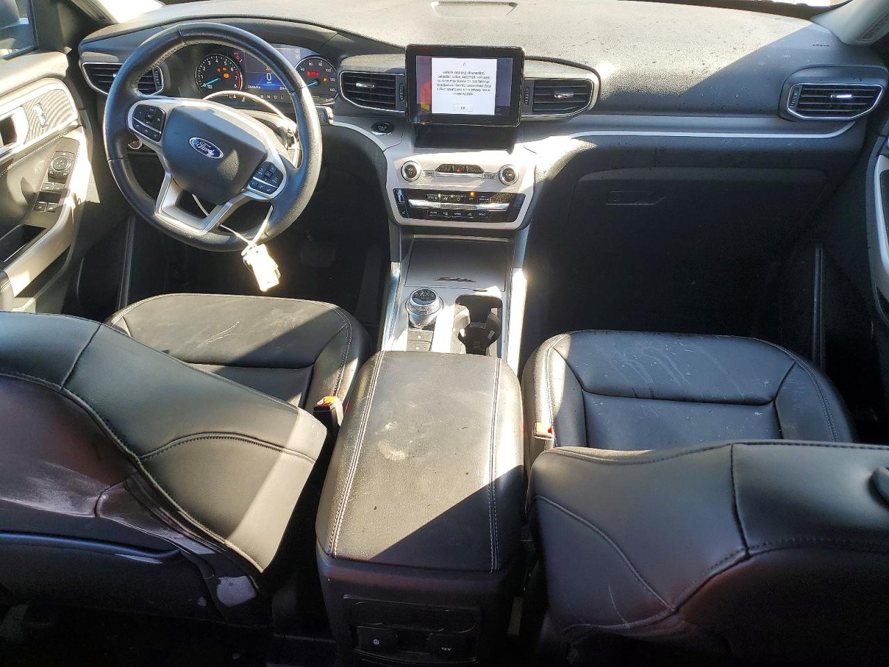 2023 FORD EXPLORER XLT photo 8