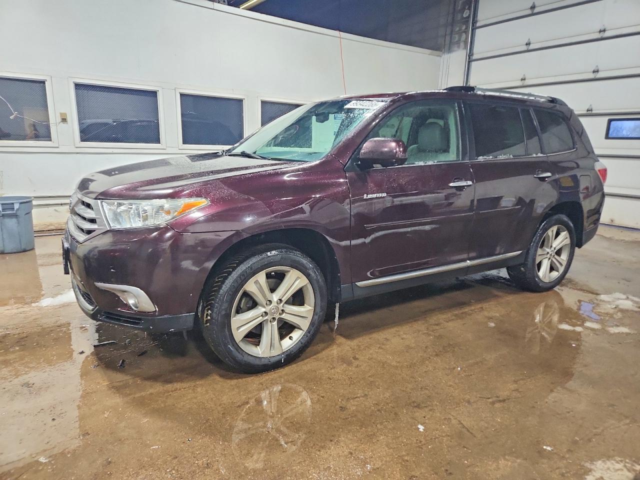 2012 TOYOTA HIGHLANDER