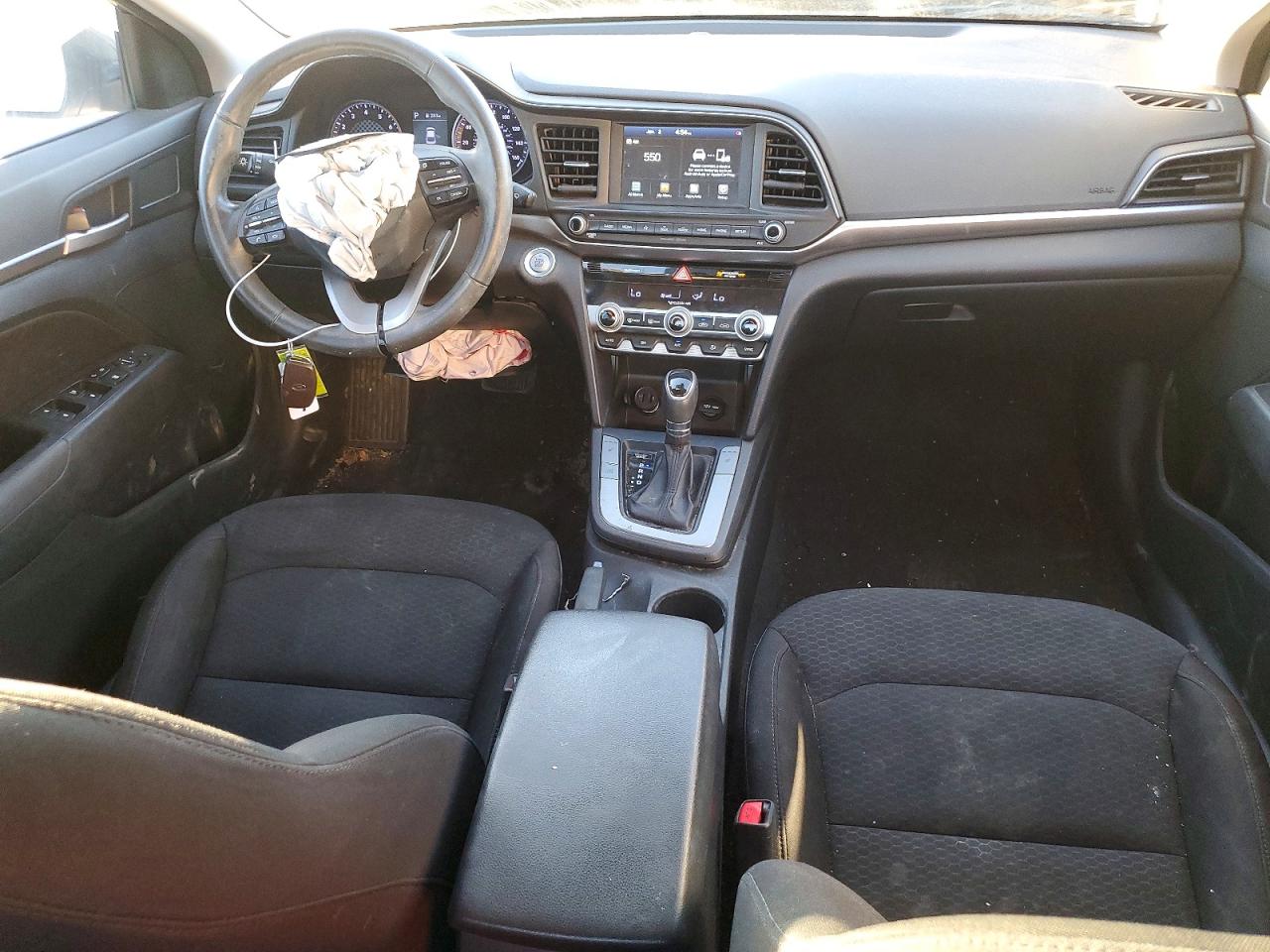 2020 HYUNDAI ELANTRA SEL photo 8