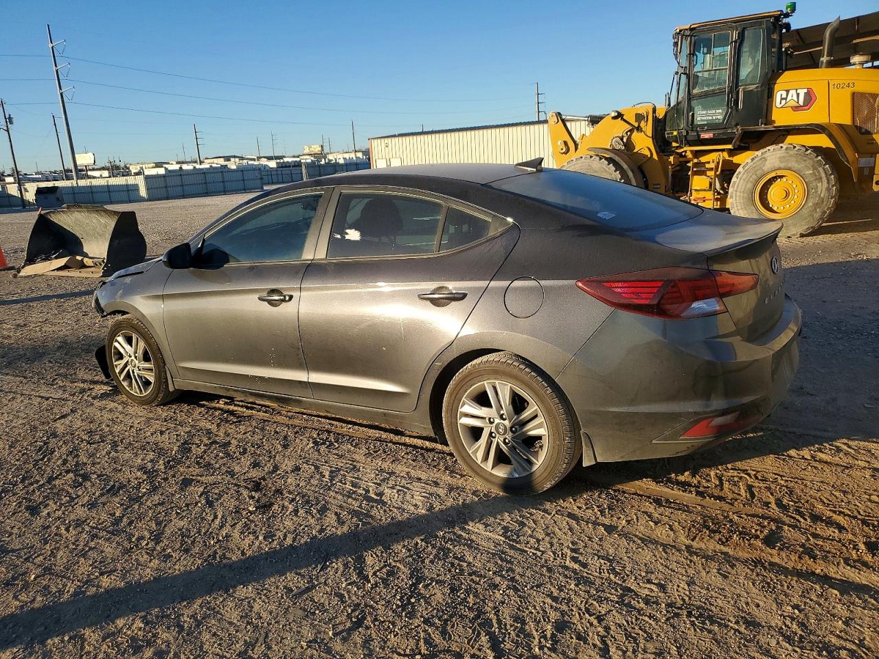2020 HYUNDAI ELANTRA SEL photo 2