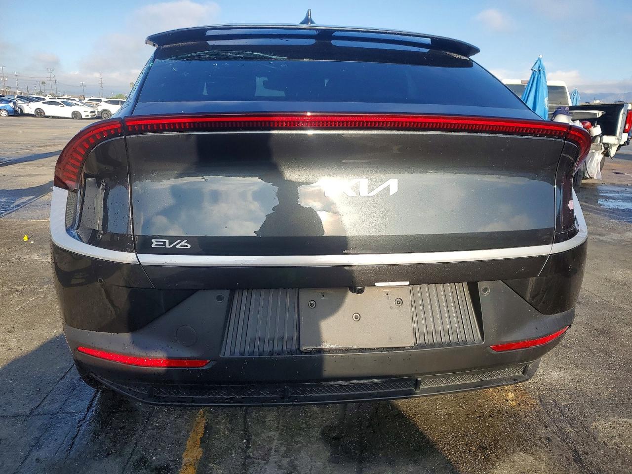 2024 KIA EV6 LIGHT photo 11