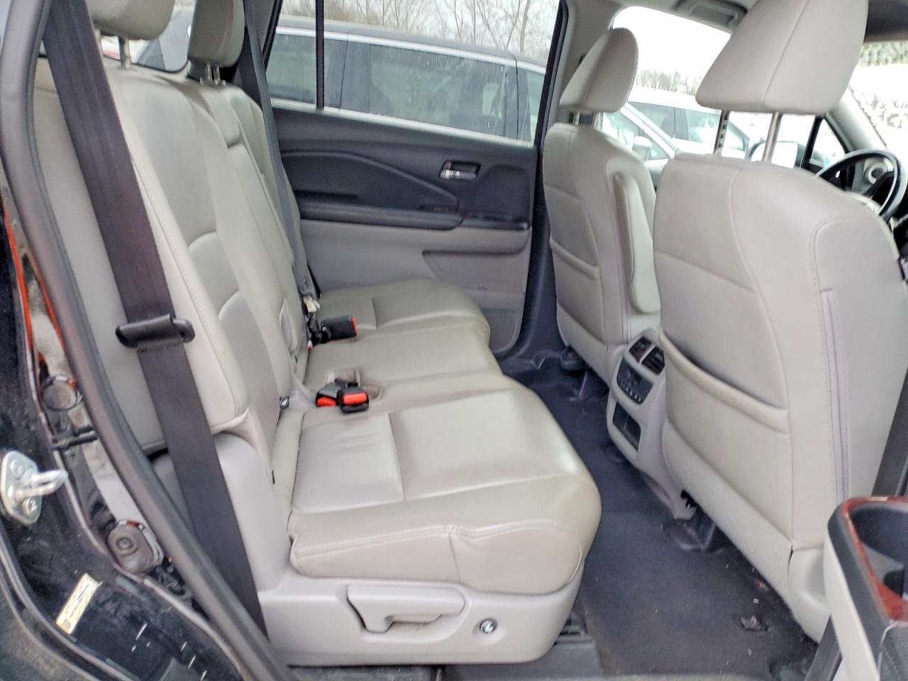 2016 HONDA PILOT EXL photo 21