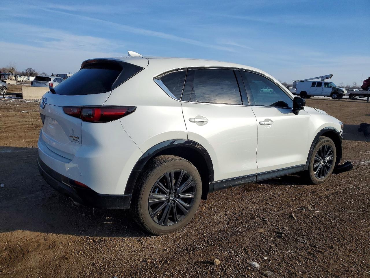 2025 MAZDA CX-5 PREMIUM photo 3
