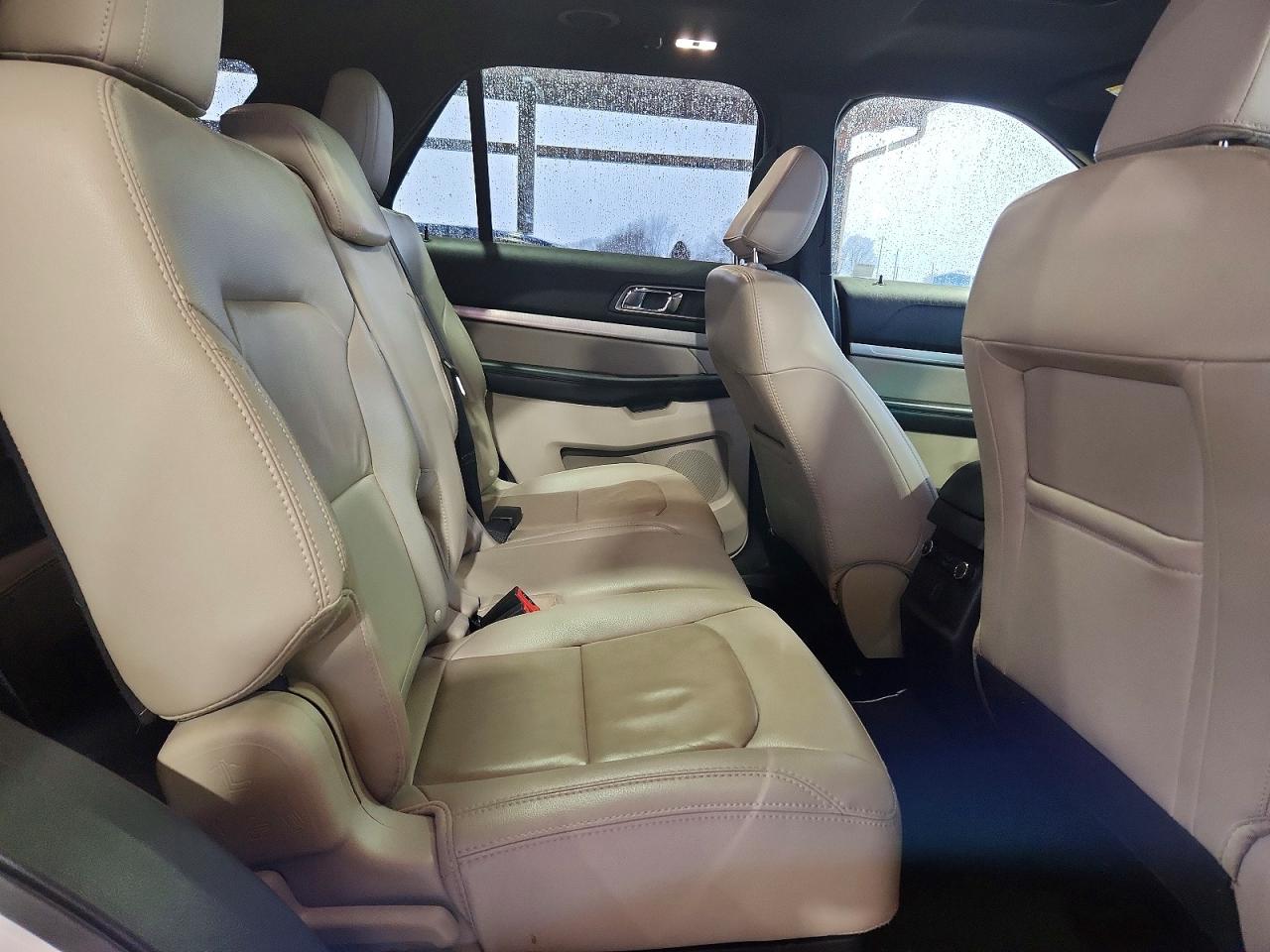 2018 FORD EXPLORER XLT photo 11
