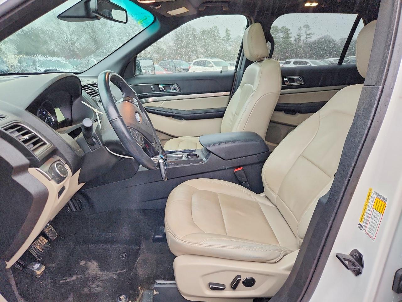 2018 FORD EXPLORER XLT photo 7