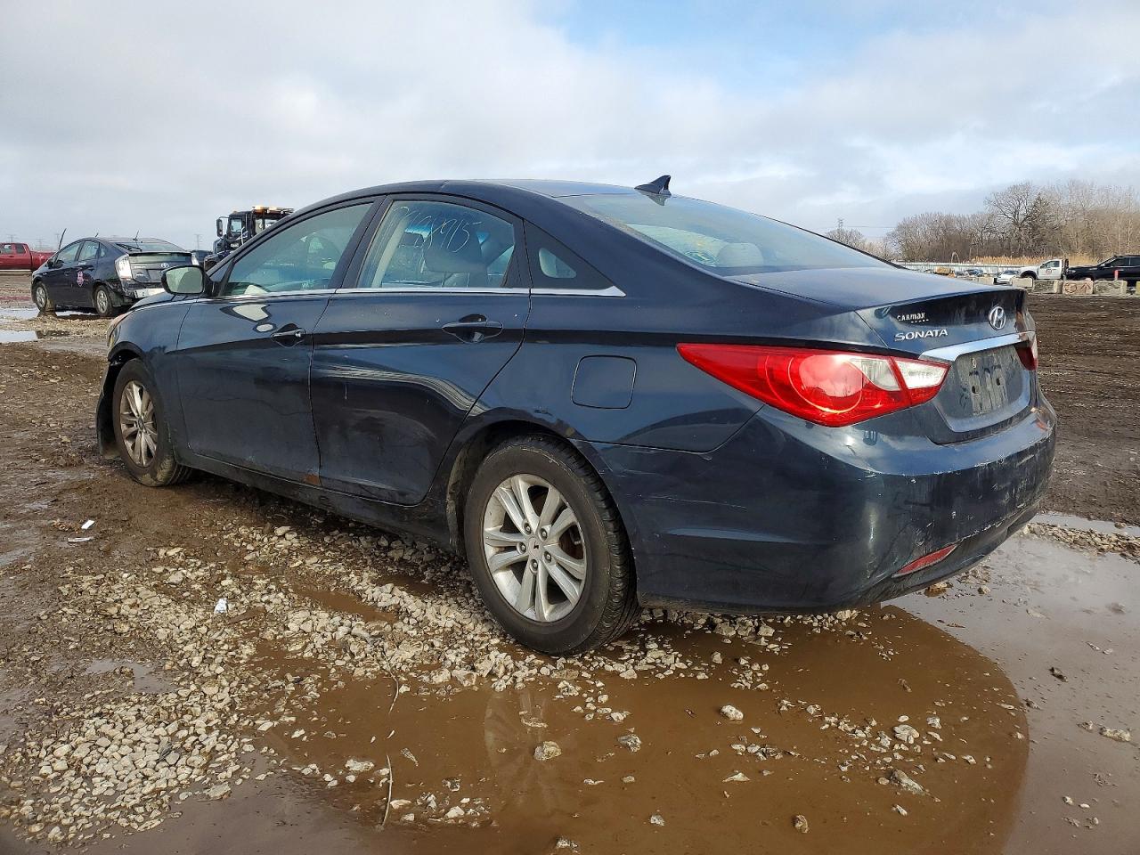 2011 HYUNDAI SONATA GLS photo 2