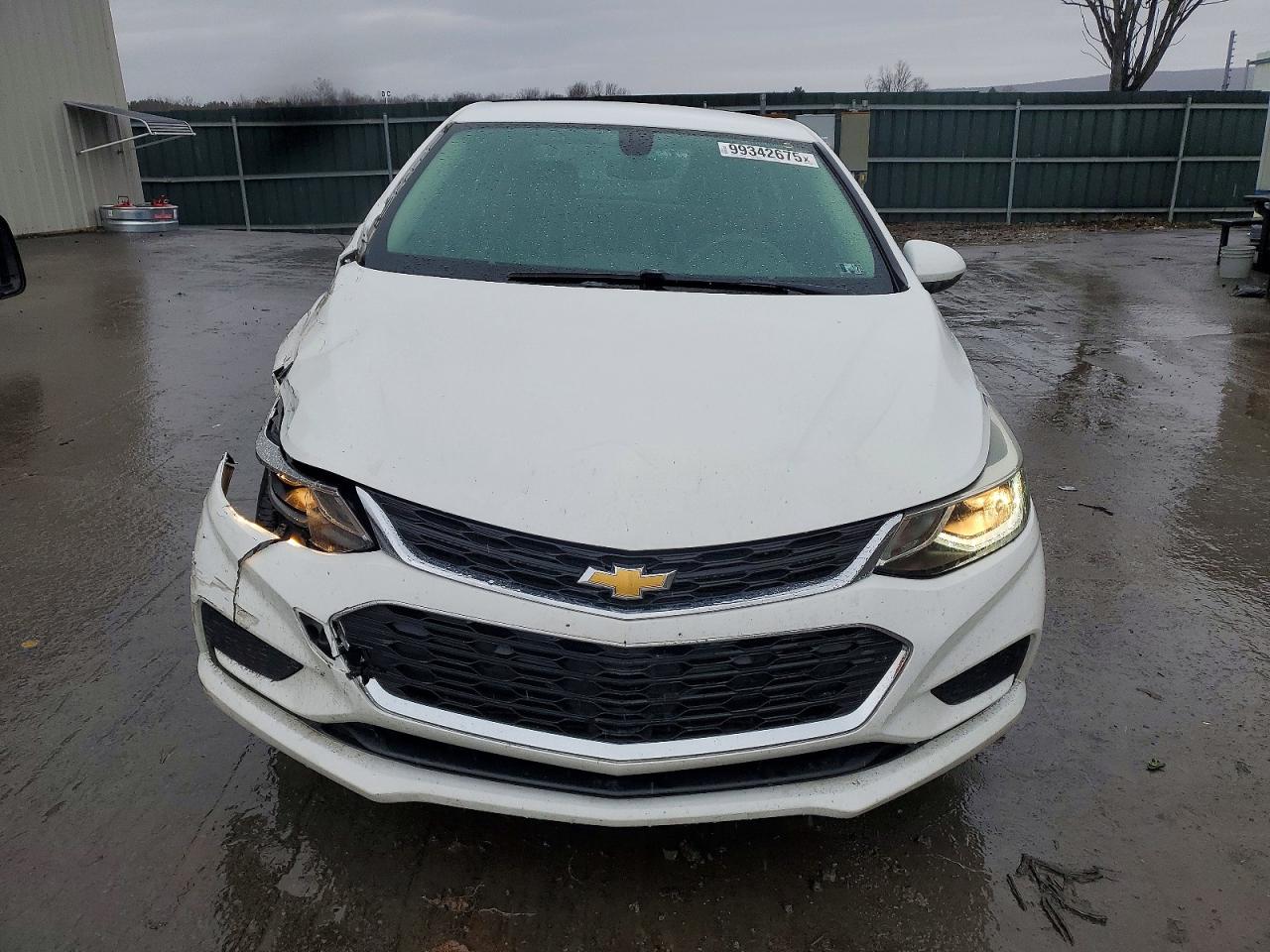 2017 CHEVROLET CRUZE LT photo 9