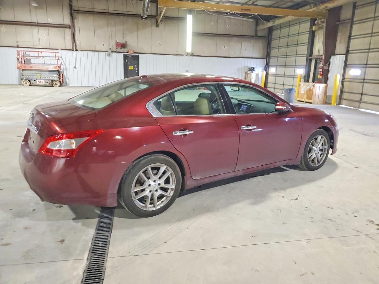 2010 NISSAN MAXIMA 3.5 S photo 5