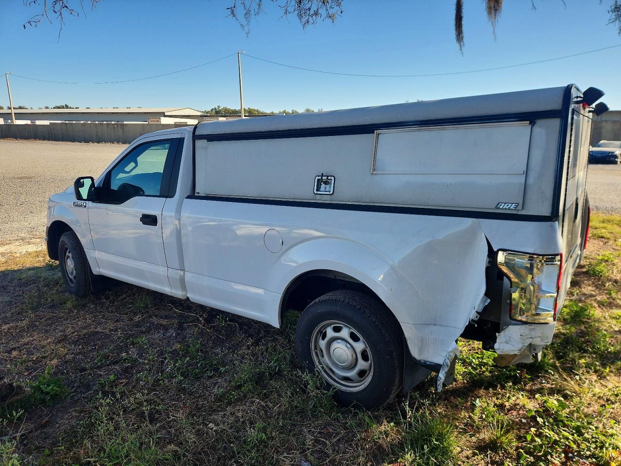 2017 FORD F150 photo 2
