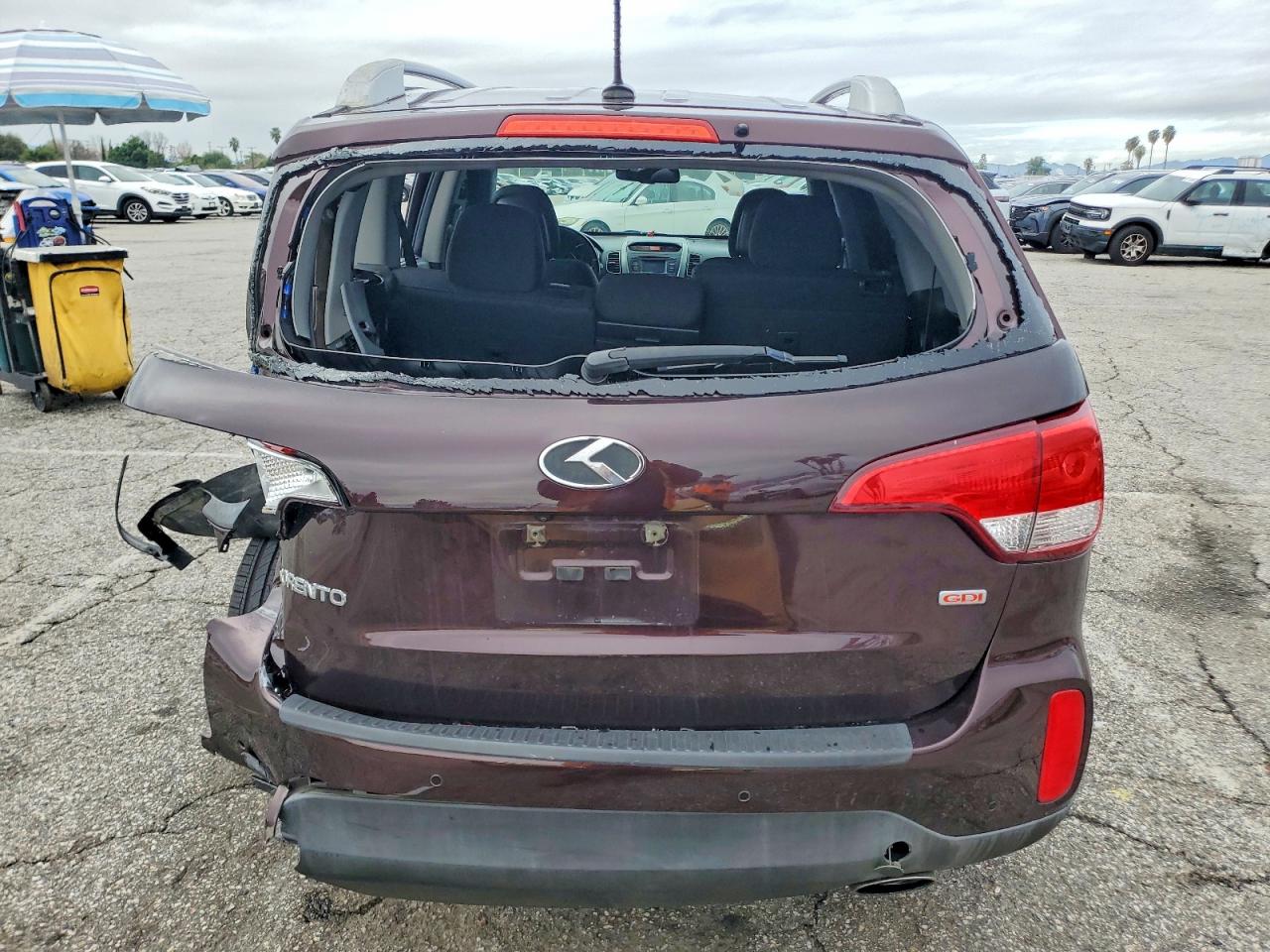 2014 KIA SORENTO LX photo 6