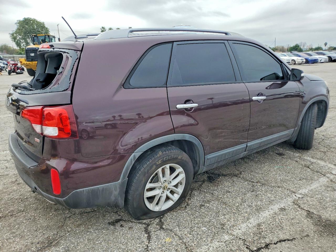 2014 KIA SORENTO LX photo 3