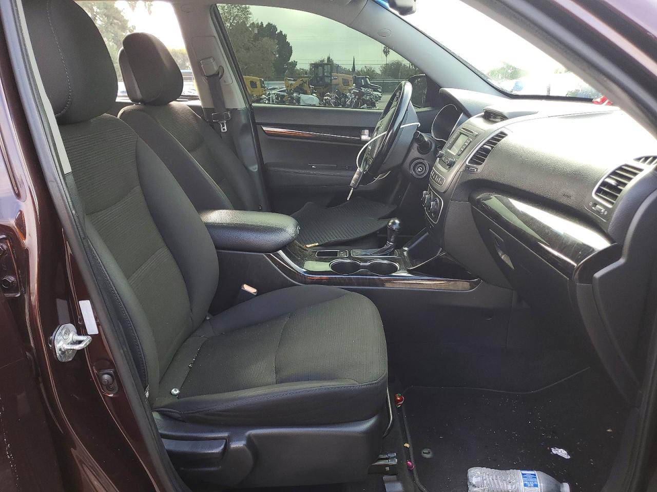 2014 KIA SORENTO LX photo 7