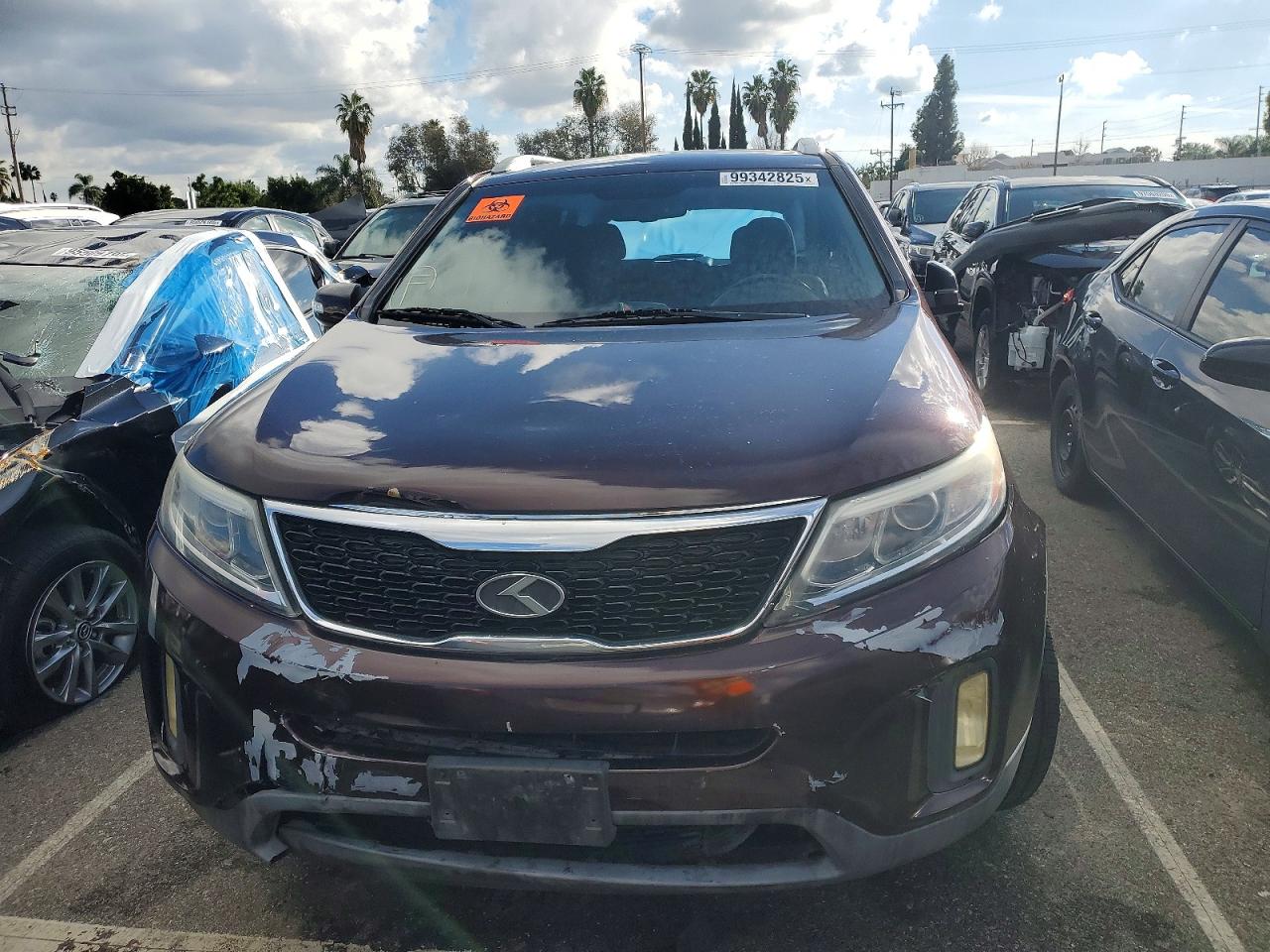 2014 KIA SORENTO LX photo 5