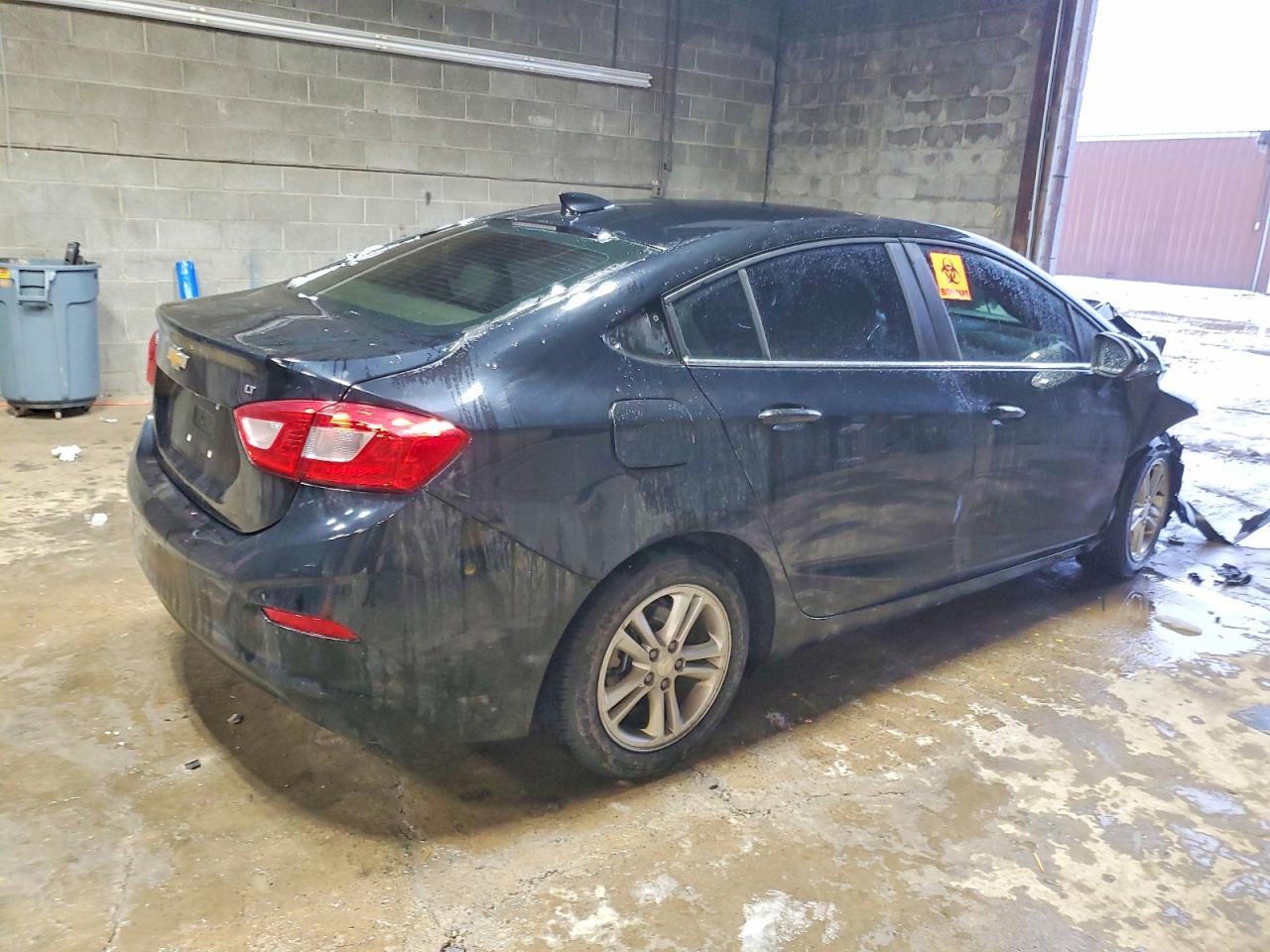2017 CHEVROLET CRUZE LT photo 3